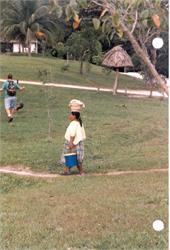 159-GuatemalanWaterCarry