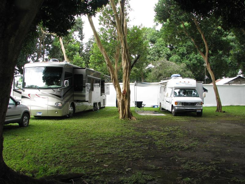 Tepetapan Campground - 2 RV's